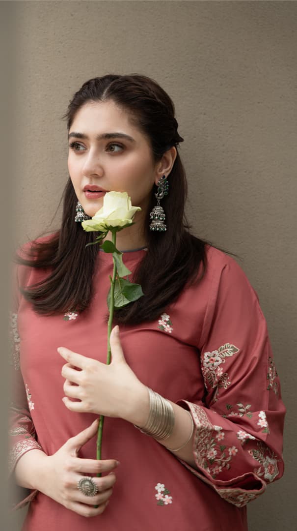 Durr-e-Fisha Embroidey 2pc Pure Lawn